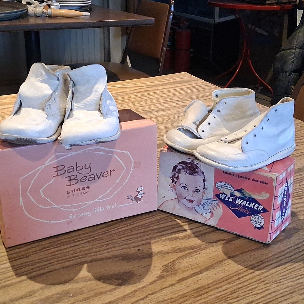 Vintage Baby Shoes W Boxes